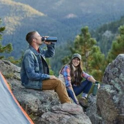 Stanley Trigger-Action Travel Mug 0.47L - Thermosfles - Hammertone Green 38 Stanley Trigger-Action Travel Mug 0.47L - Thermosfles - Hammertone Green -Buiten Kamperen 1200x1200 1115