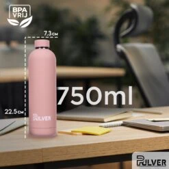 Pulver - RVS Thermosfles / Drinkfles – BPA Vrij – 750 Ml - Waterfles Met Draaidop – Drinkfles – Dubbele Isolatie - Rubberen Coating- Licht Roze -Buiten Kamperen 1200x1200 1328