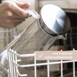 MÊZON® Schenkkan - Glazen Waterkan - Waterkaraf Voor Fruitwater - Multifunctionele Decanteer Karaf - Kan Met Deksel - 1.5L Capaciteit 11 MÊZON® Schenkkan - Glazen Waterkan - Waterkaraf Voor Fruitwater - Multifunctionele Decanteer Karaf - Kan Met Deksel - 1.5L Capaciteit -Buiten Kamperen 1200x1200 1399