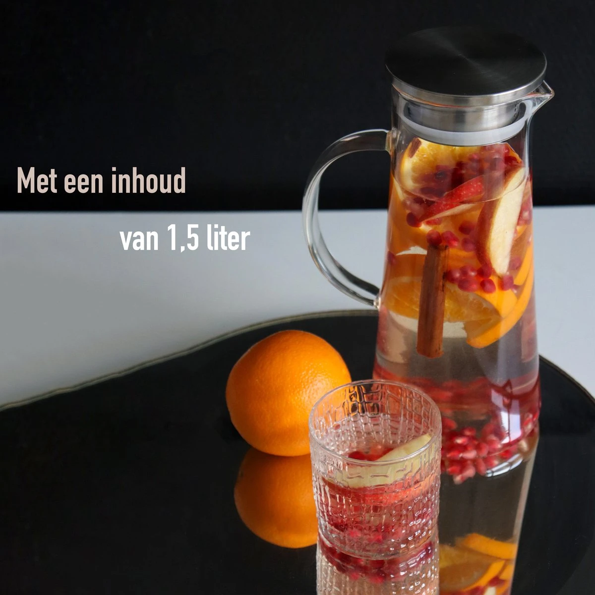 MÊZON® Schenkkan - Glazen Waterkan - Waterkaraf Voor Fruitwater - Multifunctionele Decanteer Karaf - Kan Met Deksel - 1.5L Capaciteit 6 MÊZON® Schenkkan - Glazen Waterkan - Waterkaraf Voor Fruitwater - Multifunctionele Decanteer Karaf - Kan Met Deksel - 1.5L Capaciteit - Afbeelding 5