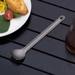Navaris Spork En Lepel Met Extra Lange Handgreep - Campingbestek Van Titanium - Bestek Voor Onderweg - Lichtgewicht - Inclusief Bewaarzakje -Buiten Kamperen 1200x1200 784