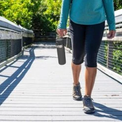 Stanley The Quick Flip Water Bottle 0,70L - Thermosfles - Charcoal -Buiten Kamperen 1200x1200 991