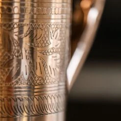 Puur Koperen Kan Bloempatroon - 1,5 Liter 11 Puur Koperen Kan Bloempatroon - 1,5 Liter -Buiten Kamperen 1200x1200 996