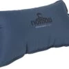NOMAD Perth-Rest 12.0 Pillow - Dark Navy 2 NOMAD Perth-Rest 12.0 Pillow - Dark Navy -Buiten Kamperen 1200x748 4