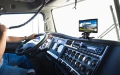 BrandWay Bedrade Achteruitrijcamera Set Met 7 Inch Scherm - Achteruitrij Camera Bedraad Voor Auto - Camper - Caravan - Vrachtwagen - Landbouw 16 BrandWay Bedrade Achteruitrijcamera Set Met 7 Inch Scherm - Achteruitrij Camera Bedraad Voor Auto - Camper - Caravan - Vrachtwagen - Landbouw -Buiten Kamperen 1200x754 1