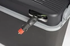 Bo-Camp Elektrische Autokoelbox Arctic - 12 Volt - 12 Liter - Zwart/Grijs 13 Bo-Camp Elektrische Autokoelbox Arctic - 12 Volt - 12 Liter - Zwart/Grijs -Buiten Kamperen 1200x794 57
