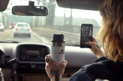 Stanley The Trigger-Action Travel Mug 0,25L - Thermosfles - Black 17 Stanley The Trigger-Action Travel Mug 0,25L - Thermosfles - Black -Buiten Kamperen 1200x796 6