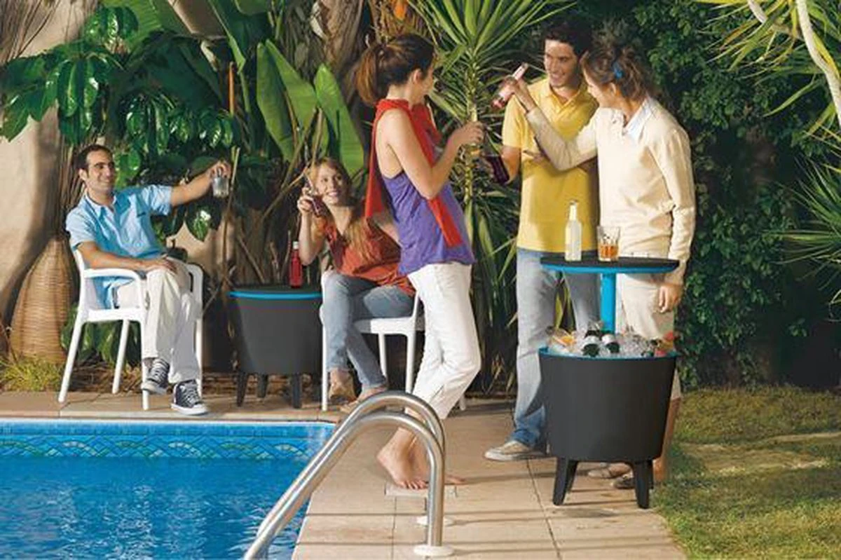 Keter Coolbar Partytafel – 49,5x49,5x57cm - Antraciet 8 Keter Coolbar Partytafel – 49,5x49,5x57cm - Antraciet - Afbeelding 6