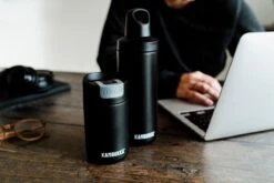 Kambukka Olympus Thermosbeker 300 Ml - Makkelijk Reinigen - Lekvrije Koffiebeker - RVS - Jet Black 19 Kambukka Olympus Thermosbeker 300 Ml - Makkelijk Reinigen - Lekvrije Koffiebeker - RVS - Jet Black -Buiten Kamperen 1200x800 125