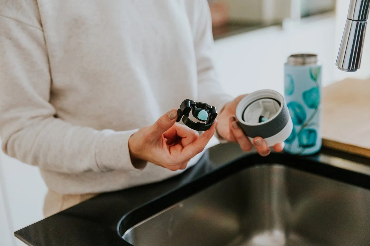 Kambukka Etna Thermosbeker 500 Ml - Makkelijk Reinigen - Lekvrije Koffiebeker - Eucalyptus Leaves 8 Kambukka Etna Thermosbeker 500 Ml - Makkelijk Reinigen - Lekvrije Koffiebeker - Eucalyptus Leaves - Afbeelding 6