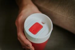 Kambukka Olympus Thermosbeker 300 Ml - Makkelijk Reinigen - Lekvrije Koffiebeker - RVS - Cherry Cake -Buiten Kamperen 1200x800 65