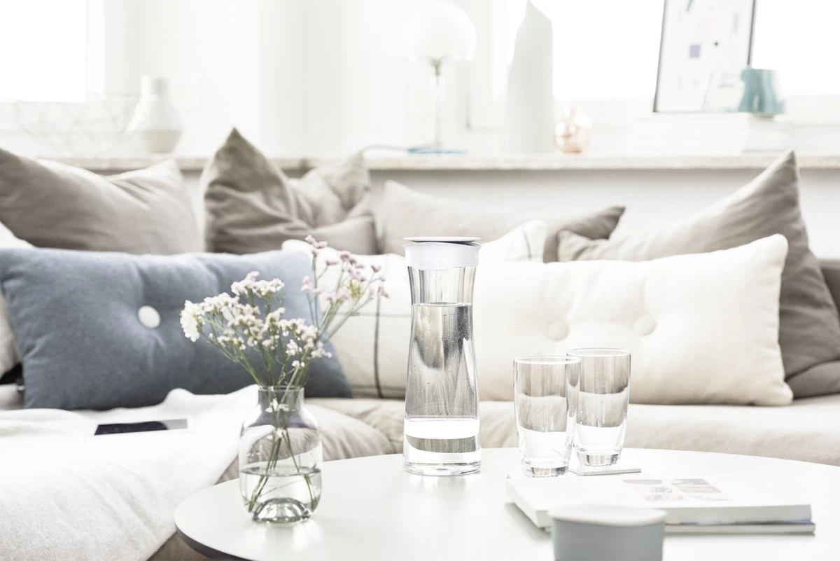 BRITA - Fill&Serve Waterfilterkaraf - 1,3L - Wit Grafiet - Inclusief 1 MicroDisc Waterfilter 5 BRITA - Fill&Serve Waterfilterkaraf - 1,3L - Wit Grafiet - Inclusief 1 MicroDisc Waterfilter - Afbeelding 3