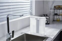 Philips Water Instant Water Filter - 3 L Inhoud, 1 L/min Snelle Doorstroming, Oplaadbaar Via USB-C 27 Philips Water Instant Water Filter - 3 L Inhoud, 1 L/min Snelle Doorstroming, Oplaadbaar Via USB-C -Buiten Kamperen 1200x806 6