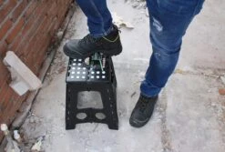 Profeco XL Opstapkrukje Inklapbaar - Krukje - Opstapje - Hoogte; 40 Cm - Zwart -Buiten Kamperen 1200x809 2