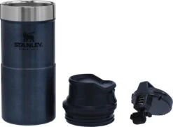Stanley Classic Trigger-Action Thermosfles - 0.35L- Nightfall -Buiten Kamperen 1200x882 4
