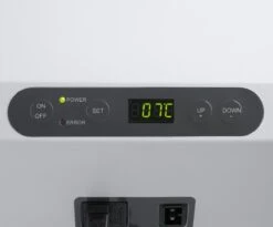 Mobicool MCF40 Koelbox - 38 L - 12 / 24 / 230 V 9 Mobicool MCF40 Koelbox - 38 L - 12 / 24 / 230 V -Buiten Kamperen 1200x997 2