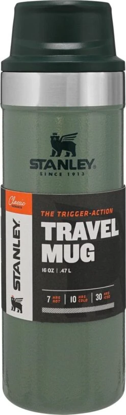 Stanley Trigger-Action Travel Mug 0.47L - Thermosfles - Hammertone Green 31 Stanley Trigger-Action Travel Mug 0.47L - Thermosfles - Hammertone Green -Buiten Kamperen 366x1200 1