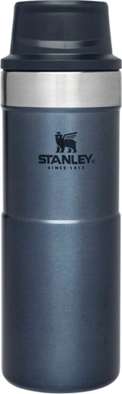 Stanley Trigger-Action Travel Mug 0.35L - Thermosfles - Matt Black 27 Stanley Trigger-Action Travel Mug 0.35L - Thermosfles - Matt Black -Buiten Kamperen 374x1200 2