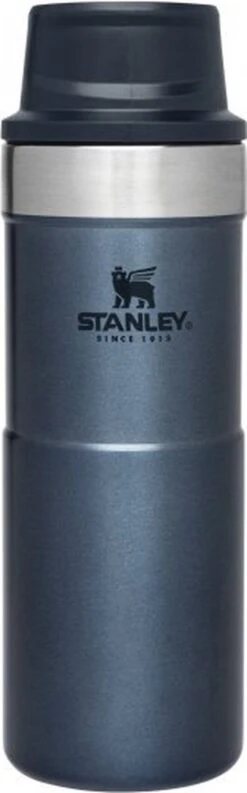 Stanley Classic Trigger-Action Thermosfles - 0.35L- Nightfall -Buiten Kamperen 374x1200 3