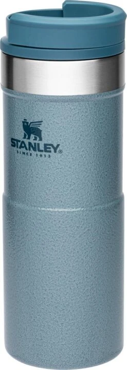 Stanley The NeverLeak™ Travel Mug 0,47L NEW - Thermosfles - Hammertone Ice -Buiten Kamperen 412x1200 2