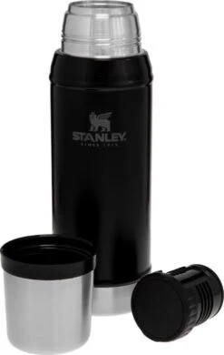 Stanley The Legendary Classic Bottle 0,75L - Thermosfles - Matte Black -Buiten Kamperen 760x1200 1