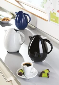 Leifheit Columbus Isoleerkan - 1 Liter - Zwart 8 Leifheit Columbus Isoleerkan - 1 Liter - Zwart -Buiten Kamperen 838x1200 8