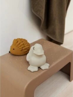 Liewood Ulla Opstapje / Kruk Antislip - Oat 9 Liewood Ulla Opstapje / Kruk Antislip - Oat -Buiten Kamperen 902x1200 2