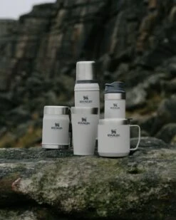 Stanley Stanley The Legendary Food Jar + Spork 0,4L Ash 9 Stanley Stanley The Legendary Food Jar + Spork 0,4L Ash -Buiten Kamperen 960x1200 5