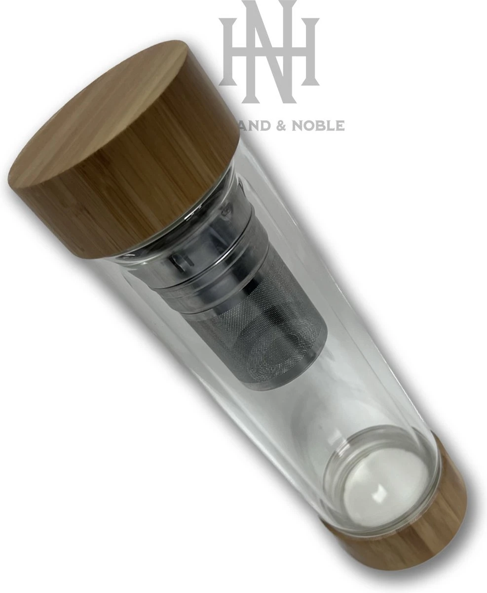 Holland & Noble - Thermo Theefles Met Zeef - 400 Ml Borosilicate Glas Dubbelwandig - Thee-infuser Met Bamboe Schroefdop Aan Beide Zijdes En Roestvrijstalen Zeef - Inclusief Neopreen Hoes 3 Holland & Noble - Thermo Theefles Met Zeef - 400 Ml Borosilicate Glas Dubbelwandig - Thee-infuser Met Bamboe Schroefdop Aan Beide Zijdes En Roestvrijstalen Zeef - Inclusief Neopreen Hoes